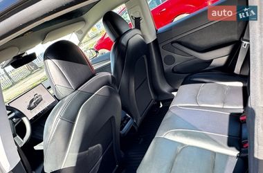 Седан Tesla Model 3 2022 в Киеве