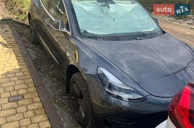 Tesla Model 3  2018