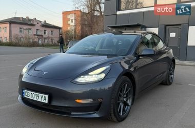 Tesla Model 3  2023