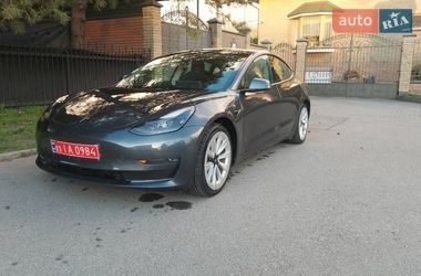 Tesla Model 3  2021