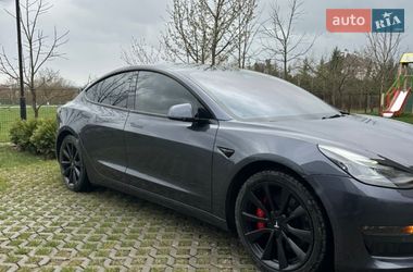 Tesla Model 3 2022