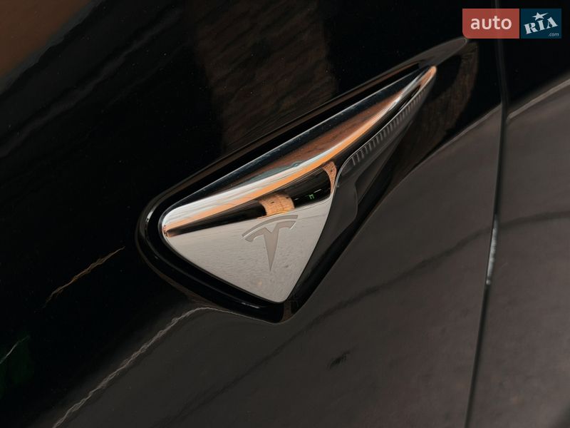 Седан Tesla Model 3 2020 в Одесі фото 16 Седан Tesla Model 3 2020 в Одесі