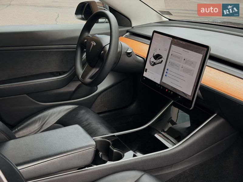 Седан Tesla Model 3 2020 в Одесі фото 31 Седан Tesla Model 3 2020 в Одесі