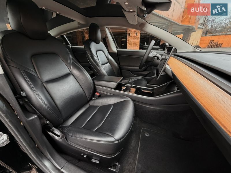 Седан Tesla Model 3 2020 в Одесі фото 32 Седан Tesla Model 3 2020 в Одесі