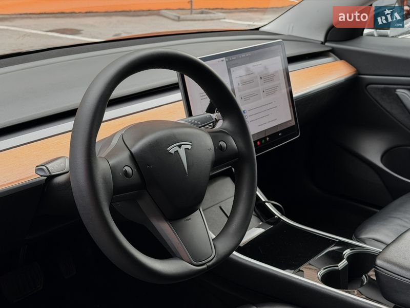 Седан Tesla Model 3 2020 в Одесі фото 34 Седан Tesla Model 3 2020 в Одесі