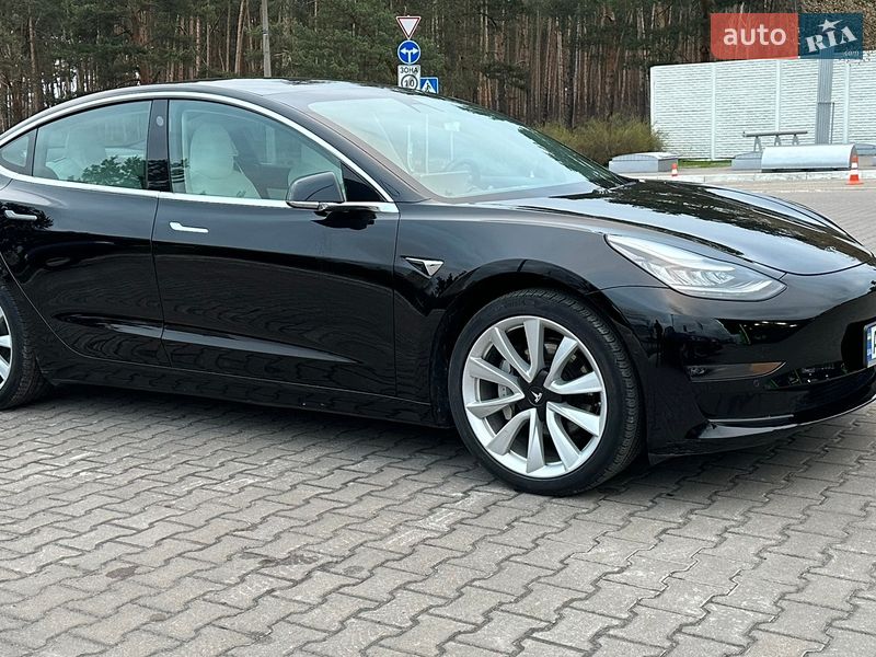 Седан Tesla Model 3 2020 в Киеве фото 2 Седан Tesla Model 3 2020 в Киеве