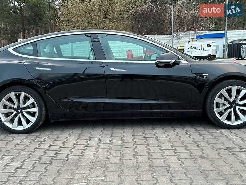 Седан Tesla Model 3 2020 в Киеве фото 4 Седан Tesla Model 3 2020 в Киеве