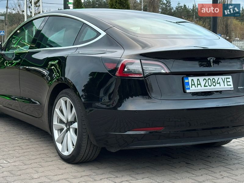 Седан Tesla Model 3 2020 в Киеве фото 7 Седан Tesla Model 3 2020 в Киеве