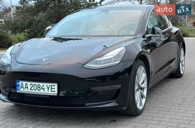 Седан Tesla Model 3 2020 в Киеве фото 5 Седан Tesla Model 3 2020 в Киеве