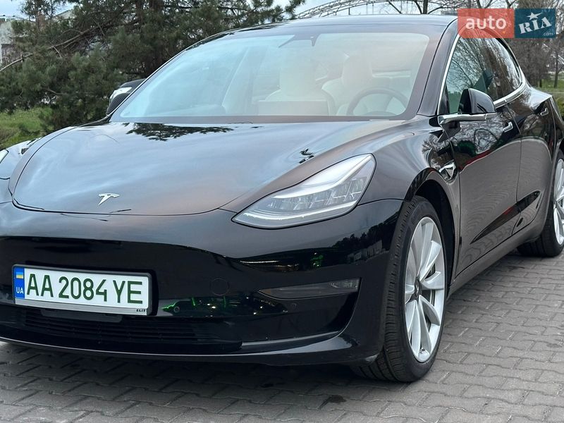 Седан Tesla Model 3 2020 в Киеве фото 5 Седан Tesla Model 3 2020 в Киеве