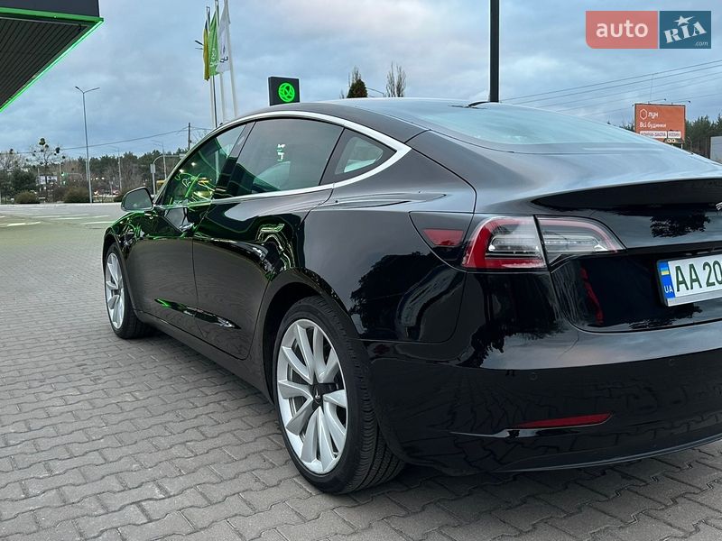 Седан Tesla Model 3 2020 в Киеве фото 9 Седан Tesla Model 3 2020 в Киеве