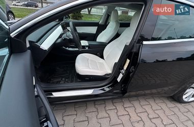 Седан Tesla Model 3 2020 в Киеве фото 16 Седан Tesla Model 3 2020 в Киеве