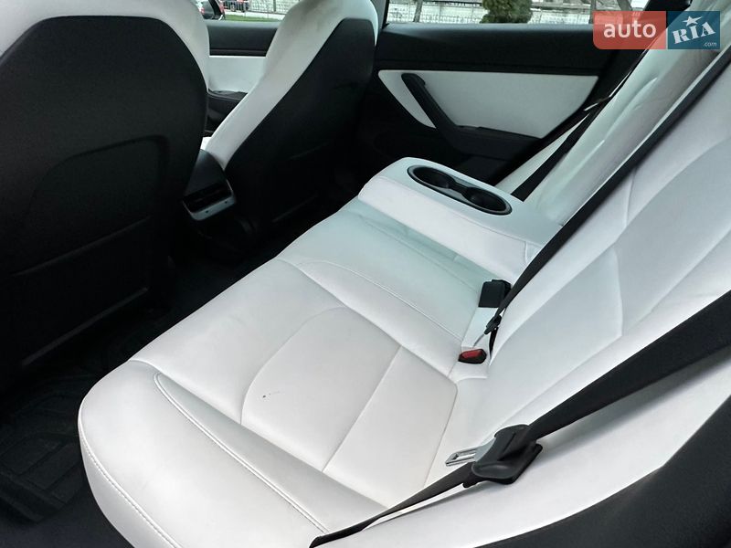 Седан Tesla Model 3 2020 в Киеве фото 17 Седан Tesla Model 3 2020 в Киеве