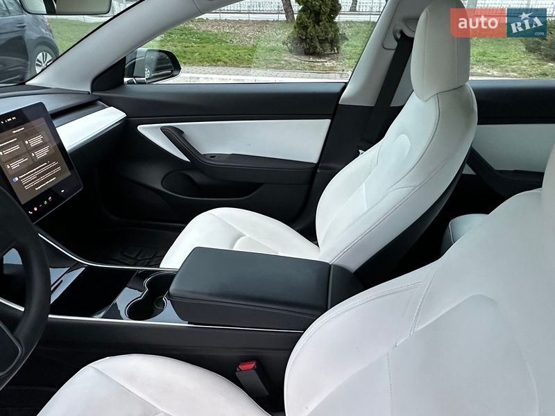 Седан Tesla Model 3 2020 в Киеве фото 19 Седан Tesla Model 3 2020 в Киеве