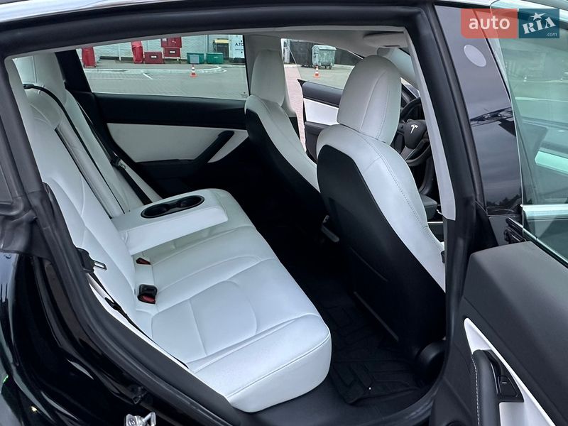 Седан Tesla Model 3 2020 в Киеве фото 20 Седан Tesla Model 3 2020 в Киеве