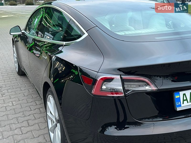 Седан Tesla Model 3 2020 в Киеве фото 26 Седан Tesla Model 3 2020 в Киеве