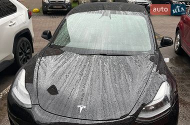 Седан Tesla Model 3 2021 в Львові