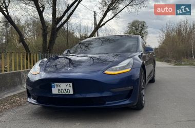 Tesla Model 3  2018