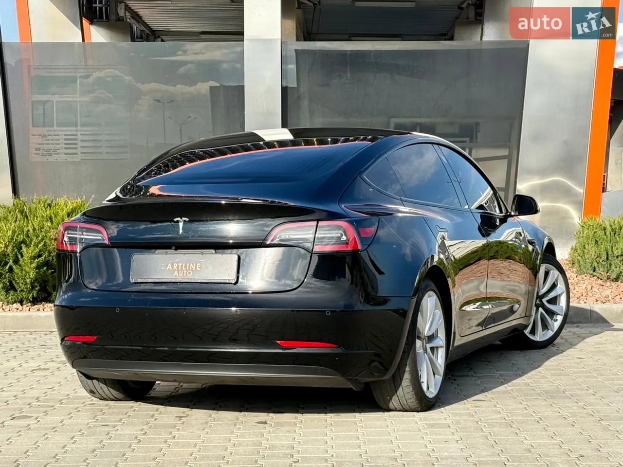 2019 Tesla Model 3 - мініатюра 3