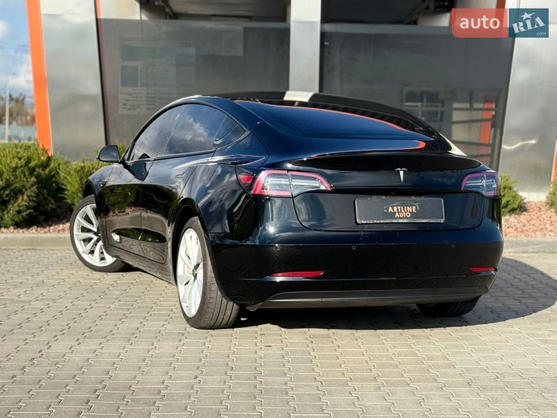 Седан Tesla Model 3 2019 в Харькове