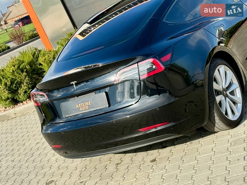 Седан Tesla Model 3 2019 в Харькове