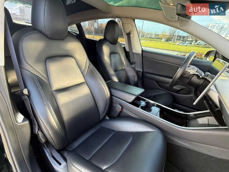 Седан Tesla Model 3 2019 в Харькове