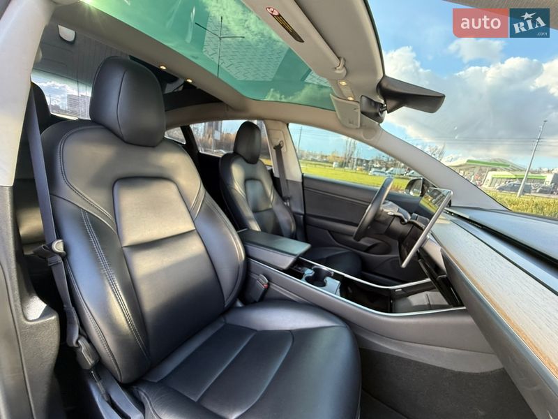Седан Tesla Model 3 2019 в Харькове