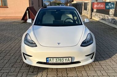 Tesla Model 3  2018