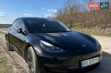 Tesla Model 3  2022