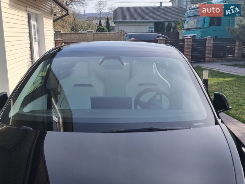Седан Tesla Model 3 2024 в Чернівцях фото 9 Седан Tesla Model 3 2024 в Чернівцях
