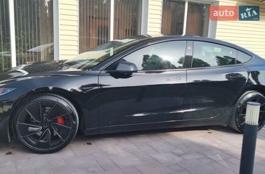 Седан Tesla Model 3 2024 в Чернівцях фото 3 Седан Tesla Model 3 2024 в Чернівцях