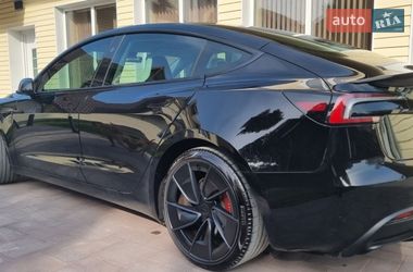 Седан Tesla Model 3 2024 в Чернівцях фото 4 Седан Tesla Model 3 2024 в Чернівцях
