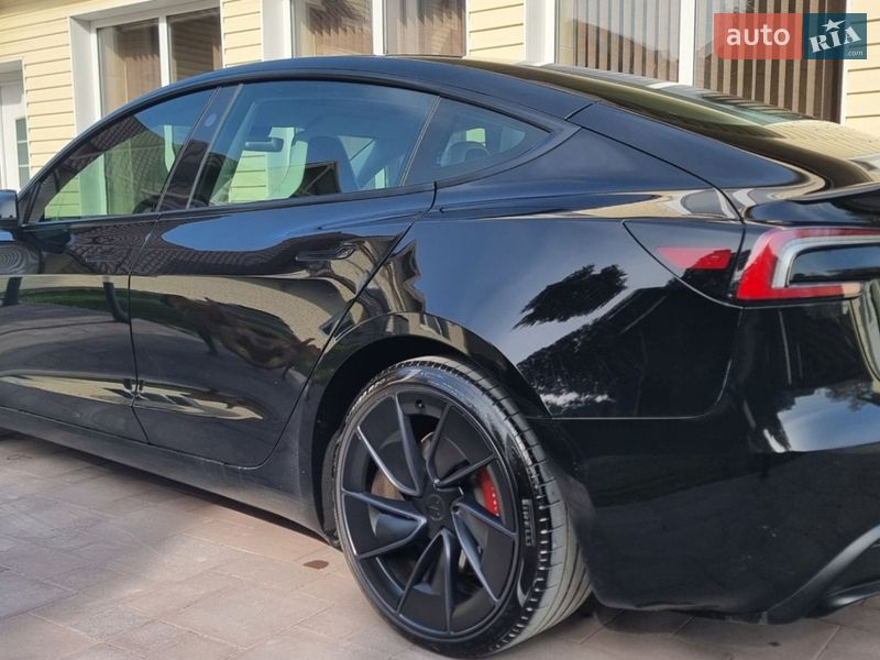 Седан Tesla Model 3 2024 в Чернівцях фото 4 Седан Tesla Model 3 2024 в Чернівцях