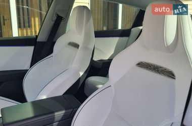 Седан Tesla Model 3 2024 в Чернівцях фото 15 Седан Tesla Model 3 2024 в Чернівцях