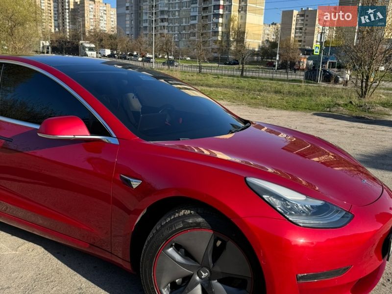 Седан Tesla Model 3 2018 в Киеве фото 6 Седан Tesla Model 3 2018 в Киеве