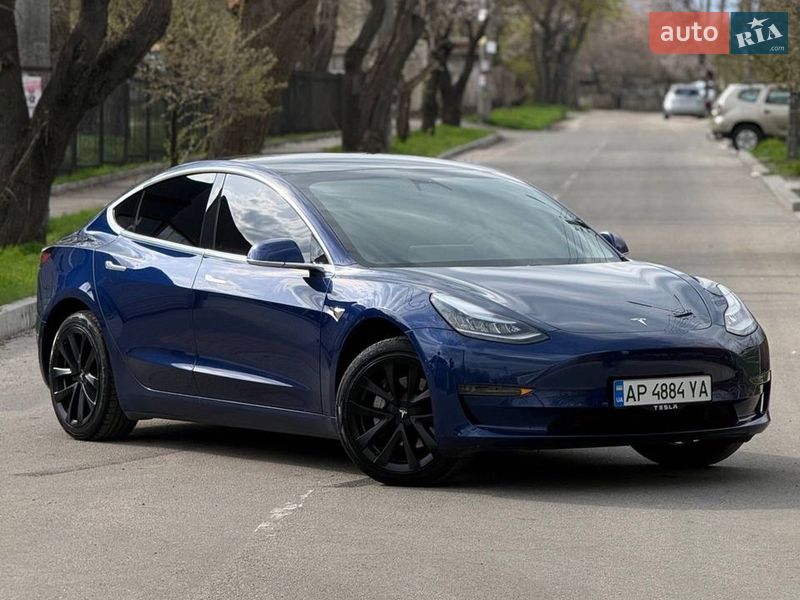 Tesla Model 3 2019