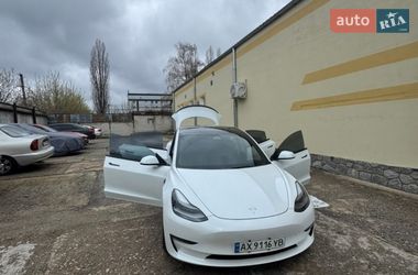 Tesla Model 3  2023