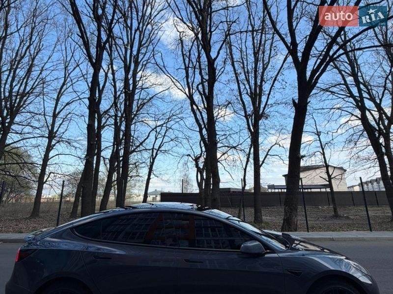 Седан Tesla Model 3 2022 в Чернигове фото 7 Седан Tesla Model 3 2022 в Чернигове