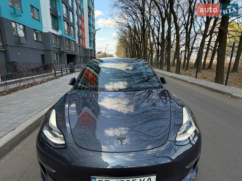 Седан Tesla Model 3 2022 в Чернигове фото 12 Седан Tesla Model 3 2022 в Чернигове
