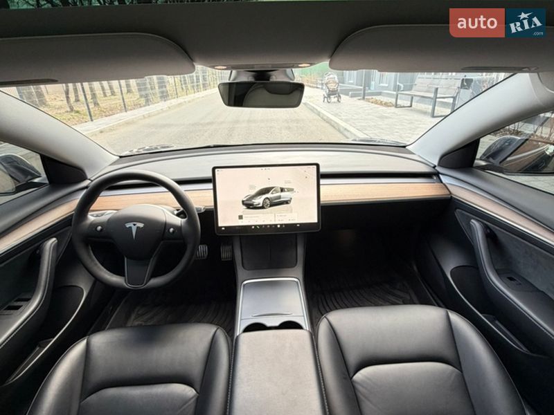 Седан Tesla Model 3 2022 в Чернигове фото 13 Седан Tesla Model 3 2022 в Чернигове