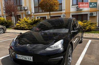 Tesla Model 3  2018