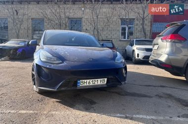 Tesla Model 3  2020