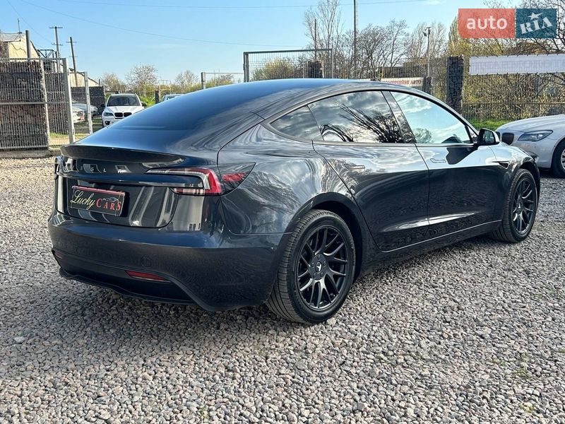 Седан Tesla Model 3 2024 в Одессе