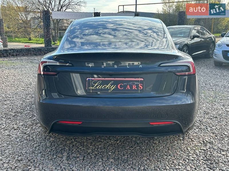 Седан Tesla Model 3 2024 в Одессе