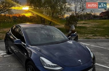 Tesla Model 3  2018