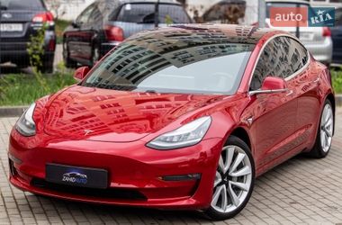 Tesla Model 3  2018