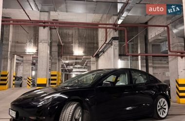 Tesla Model 3  2023