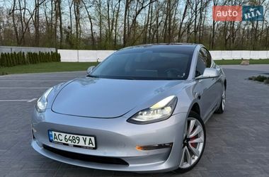 Tesla Model 3  2018