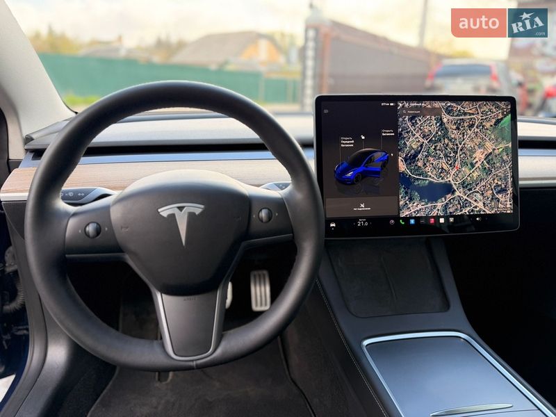 Седан Tesla Model 3 2023 в Киеве