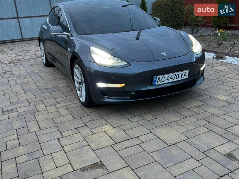 Седан Tesla Model 3 2019 в Владимире Седан Tesla Model 3 2019 в Владимире